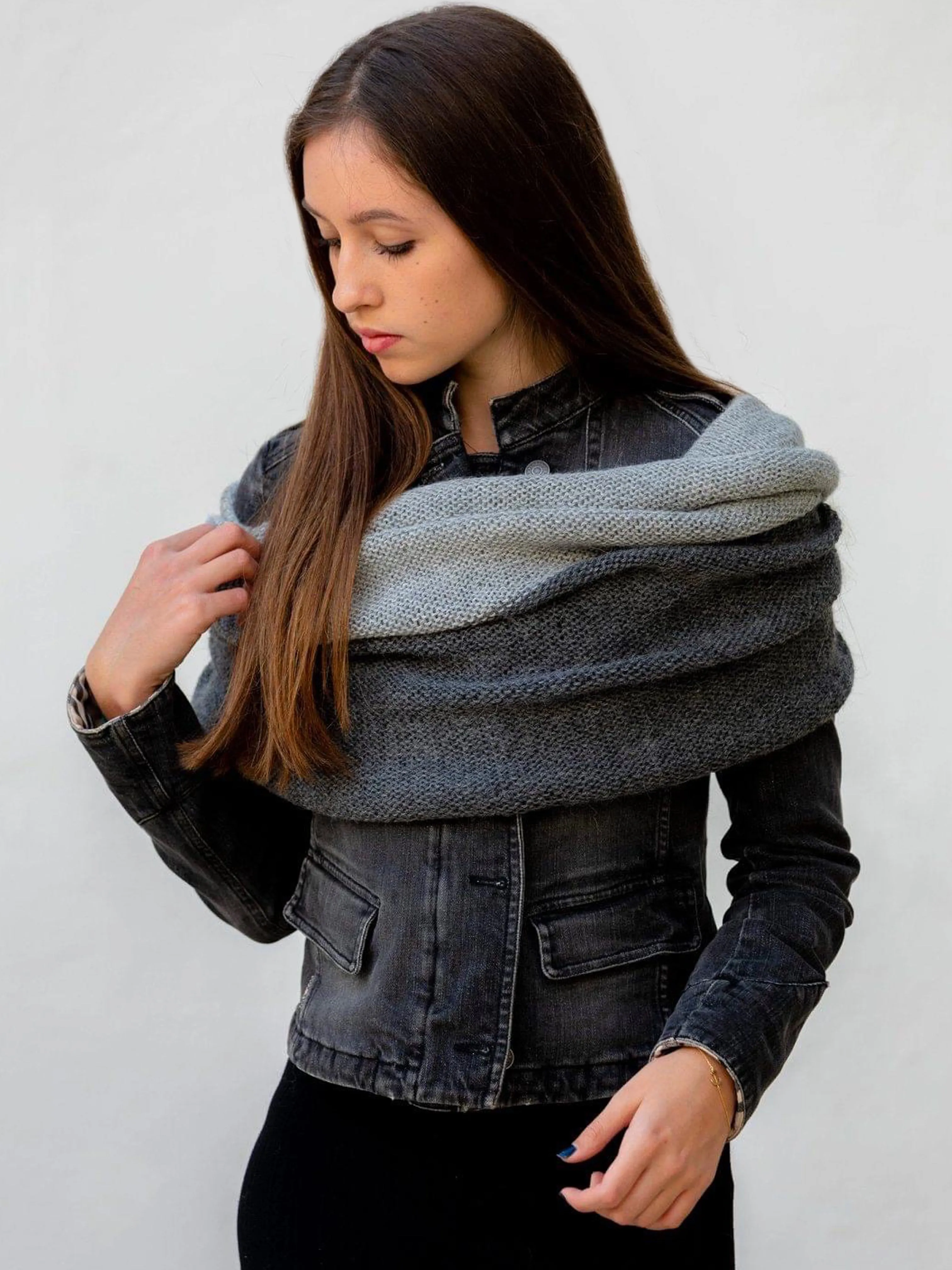 Amayi Alpaca - Infinity Scarf Charcoal