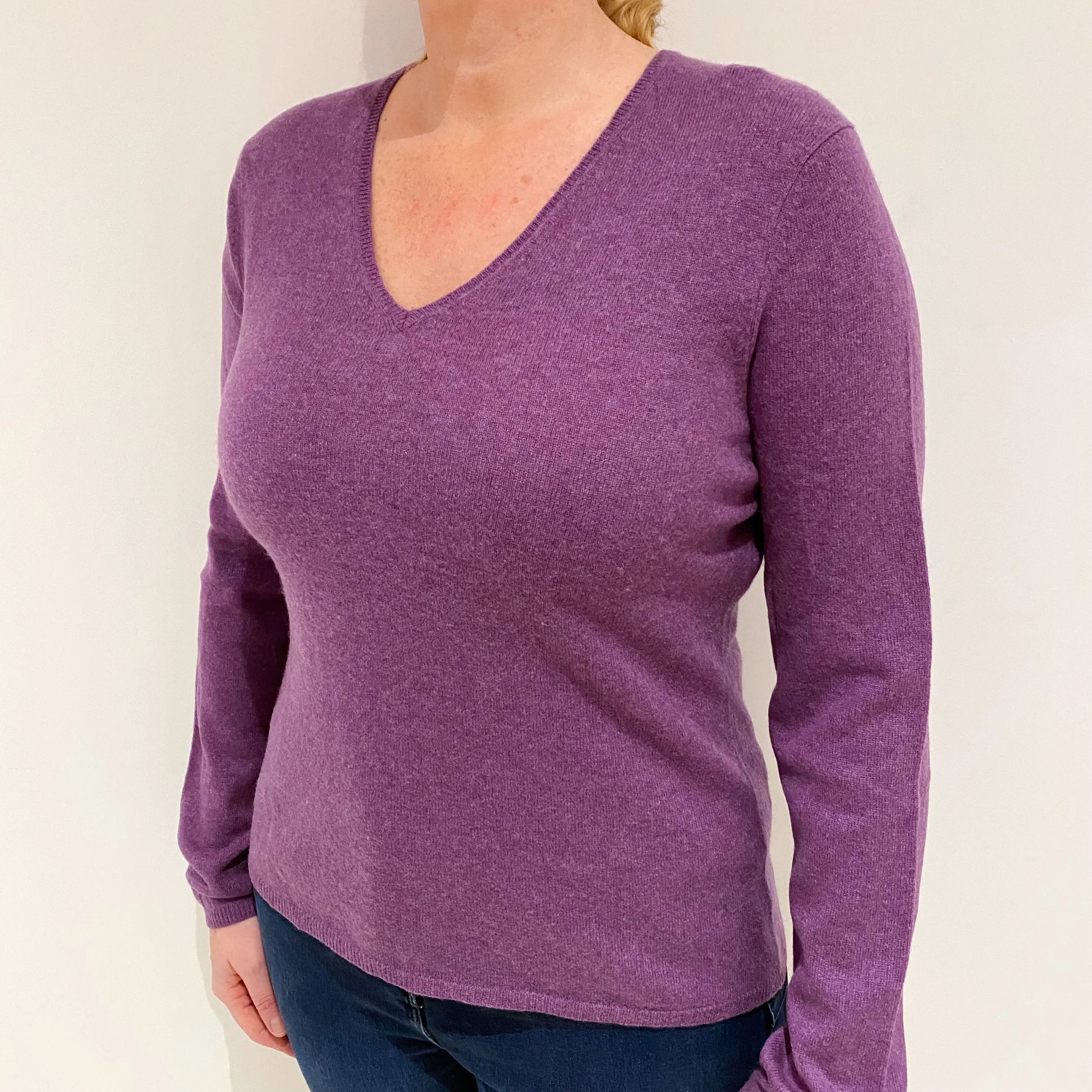 Amethyst Purple Cashmere V-Neck Jumper Large