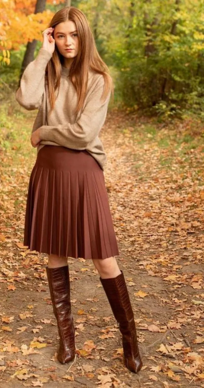 APPARALEL PLEATED KNIT SKIRT 27" CARAMEL