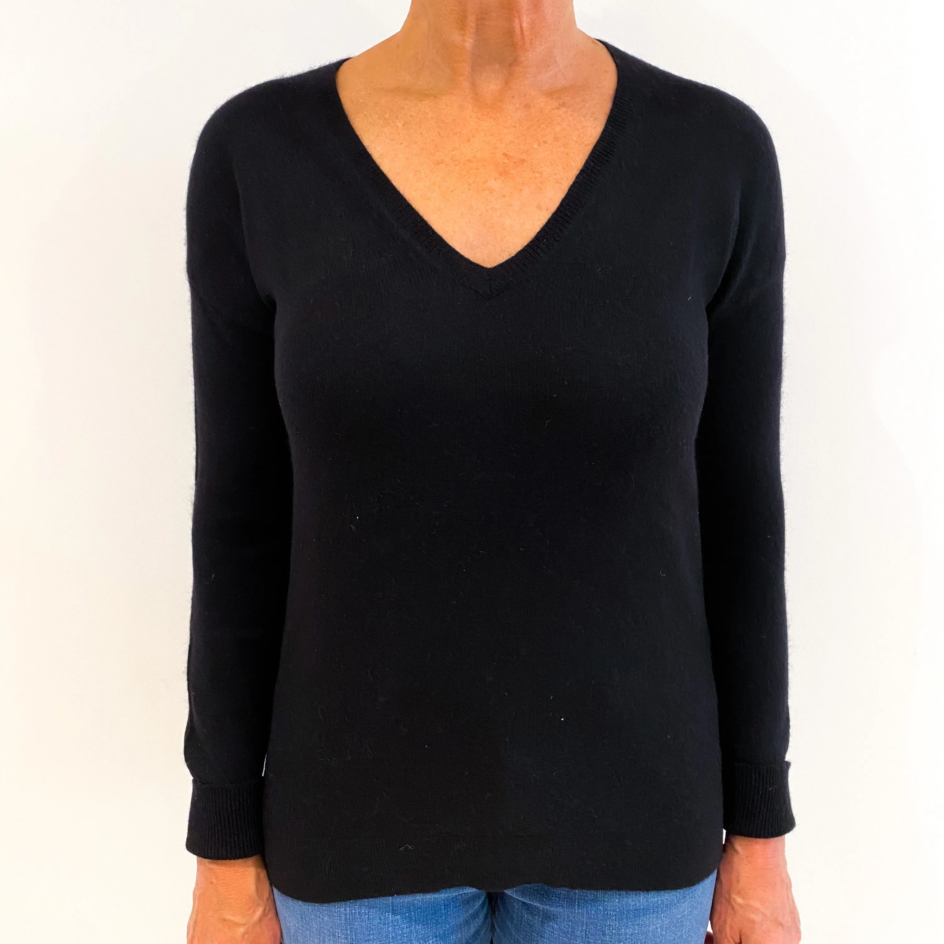 Black Lightweight Cashmere V-Neck Jumper Medium