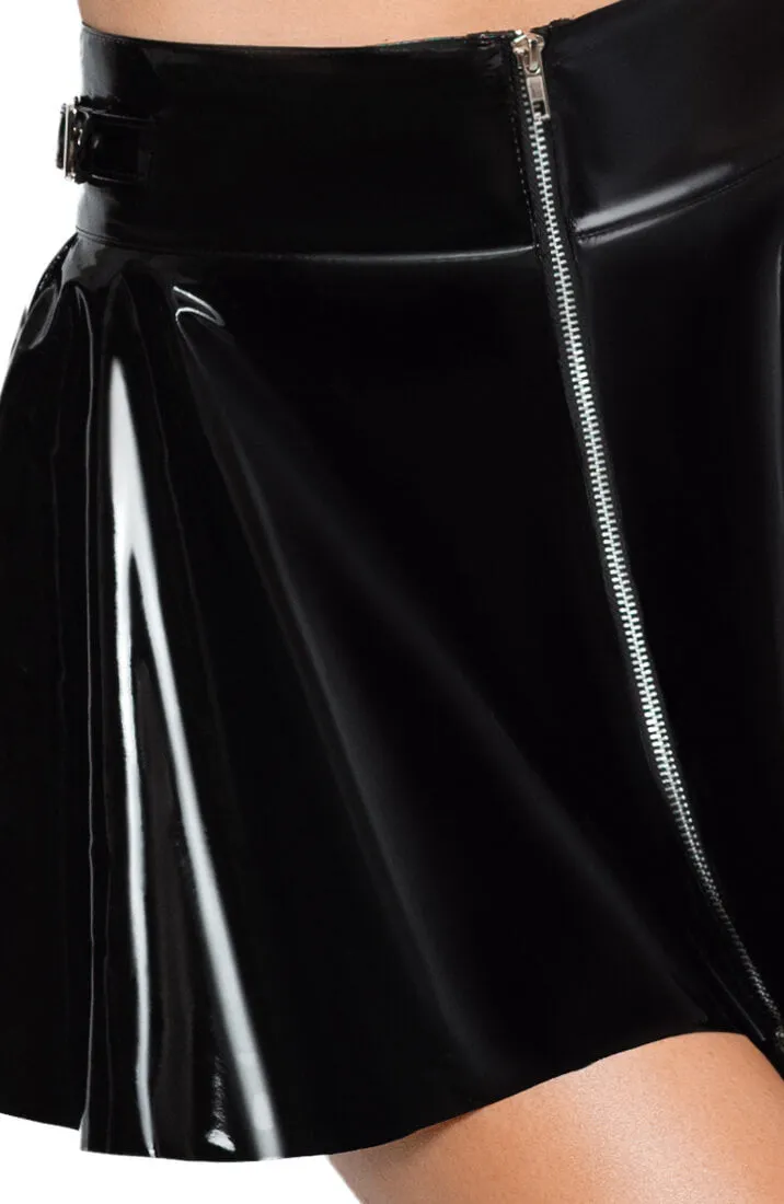 Black pleated vinyl skirt - Chic AF