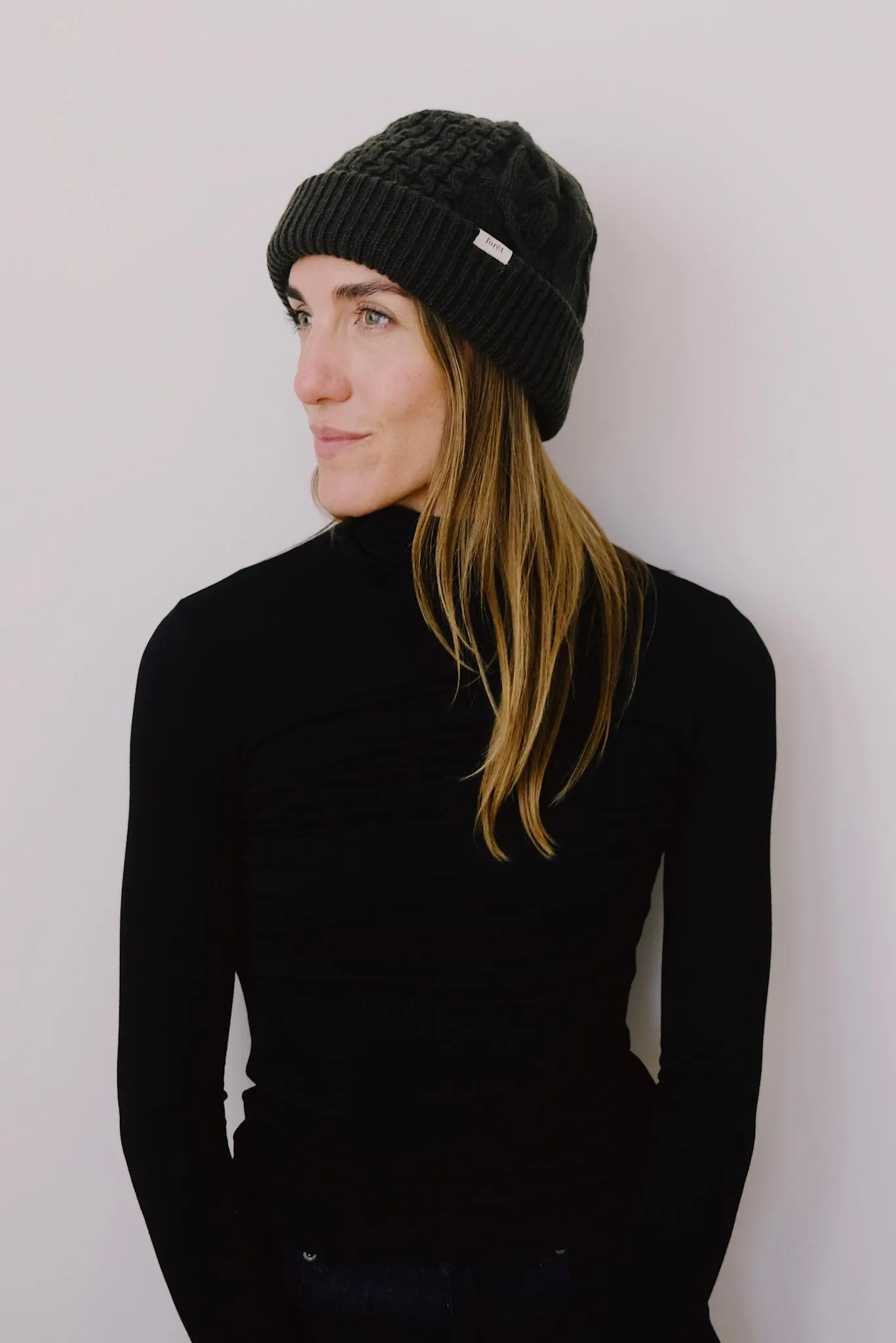 cable beanie - dark moss