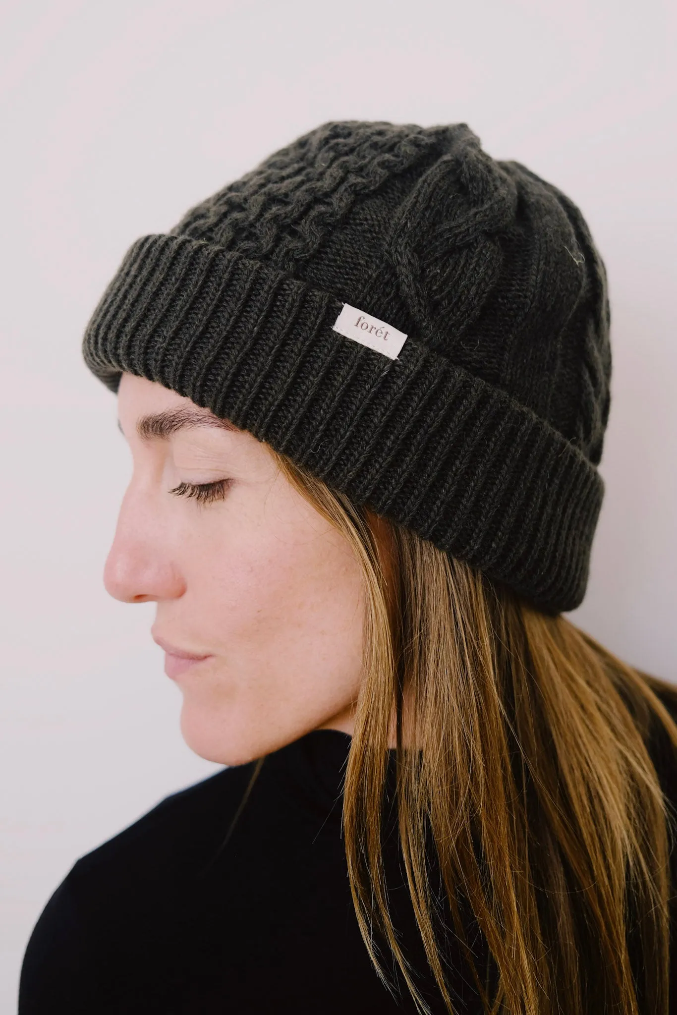 cable beanie - dark moss