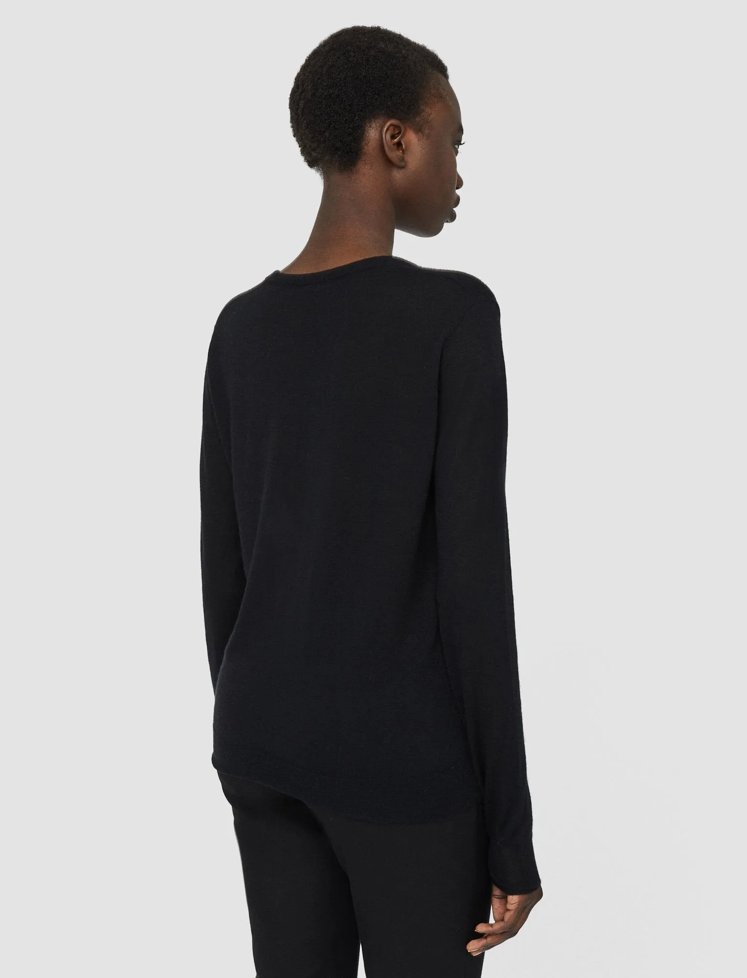 CASHAIR V- NECK JUMPER BLACK