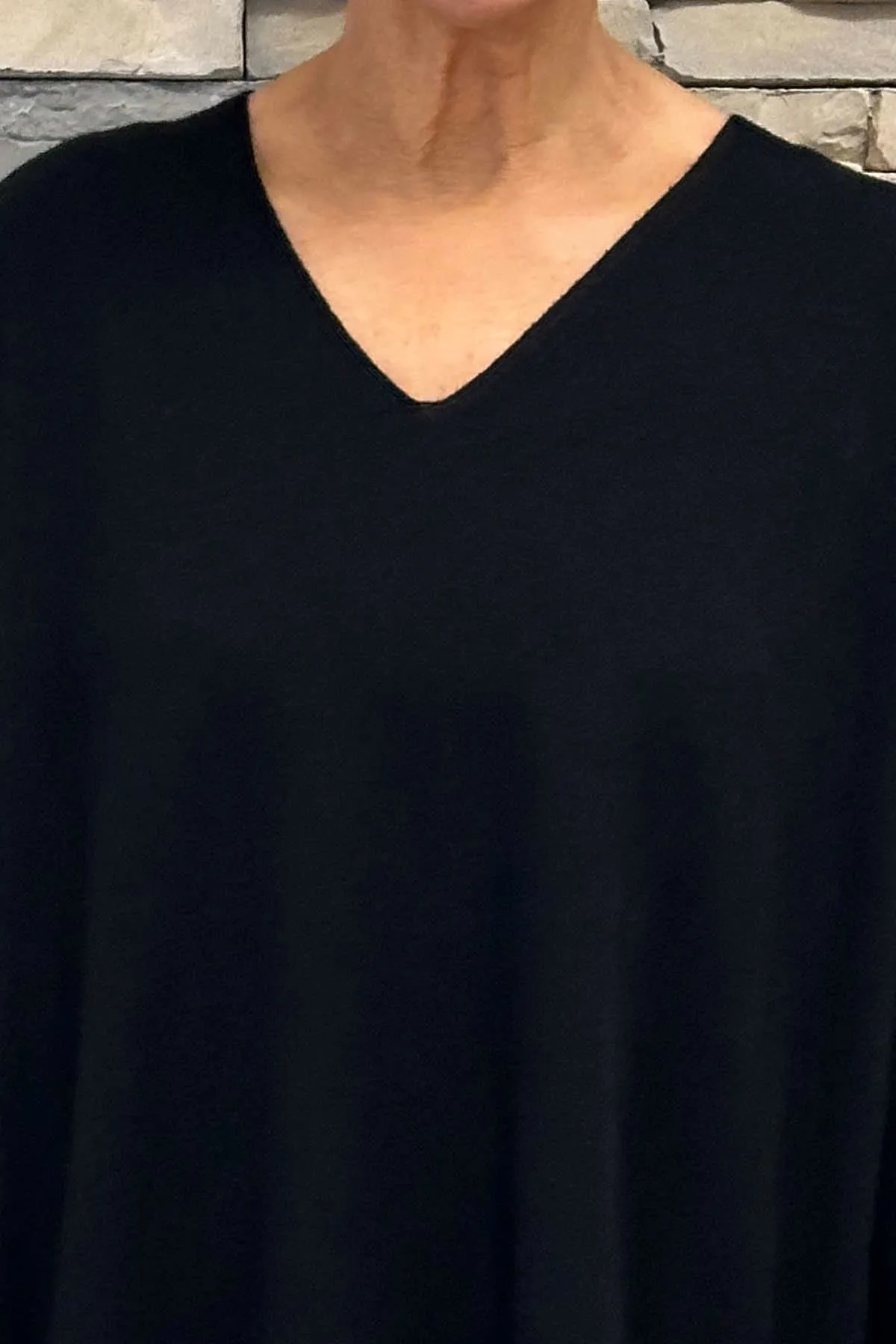 Cassandra V-Neck Jumper Black