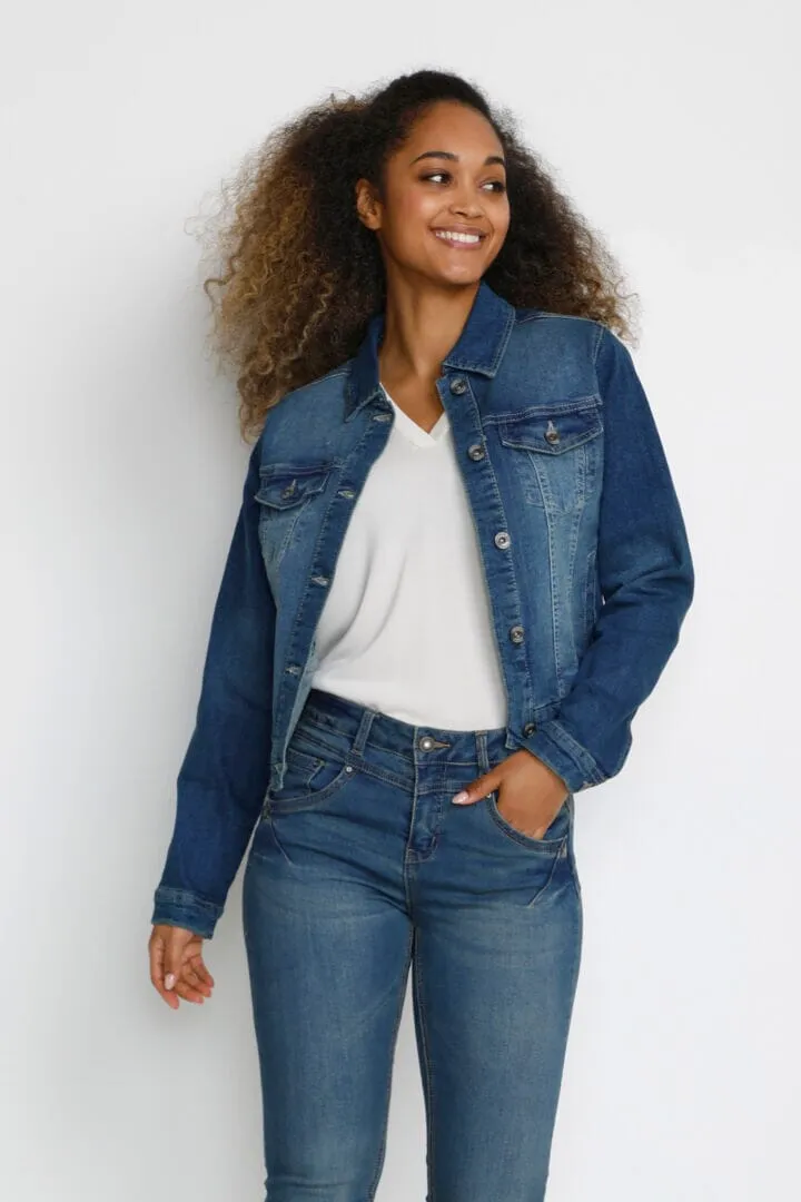 CLASSIC STRETCH BLUE DENIM JACKET