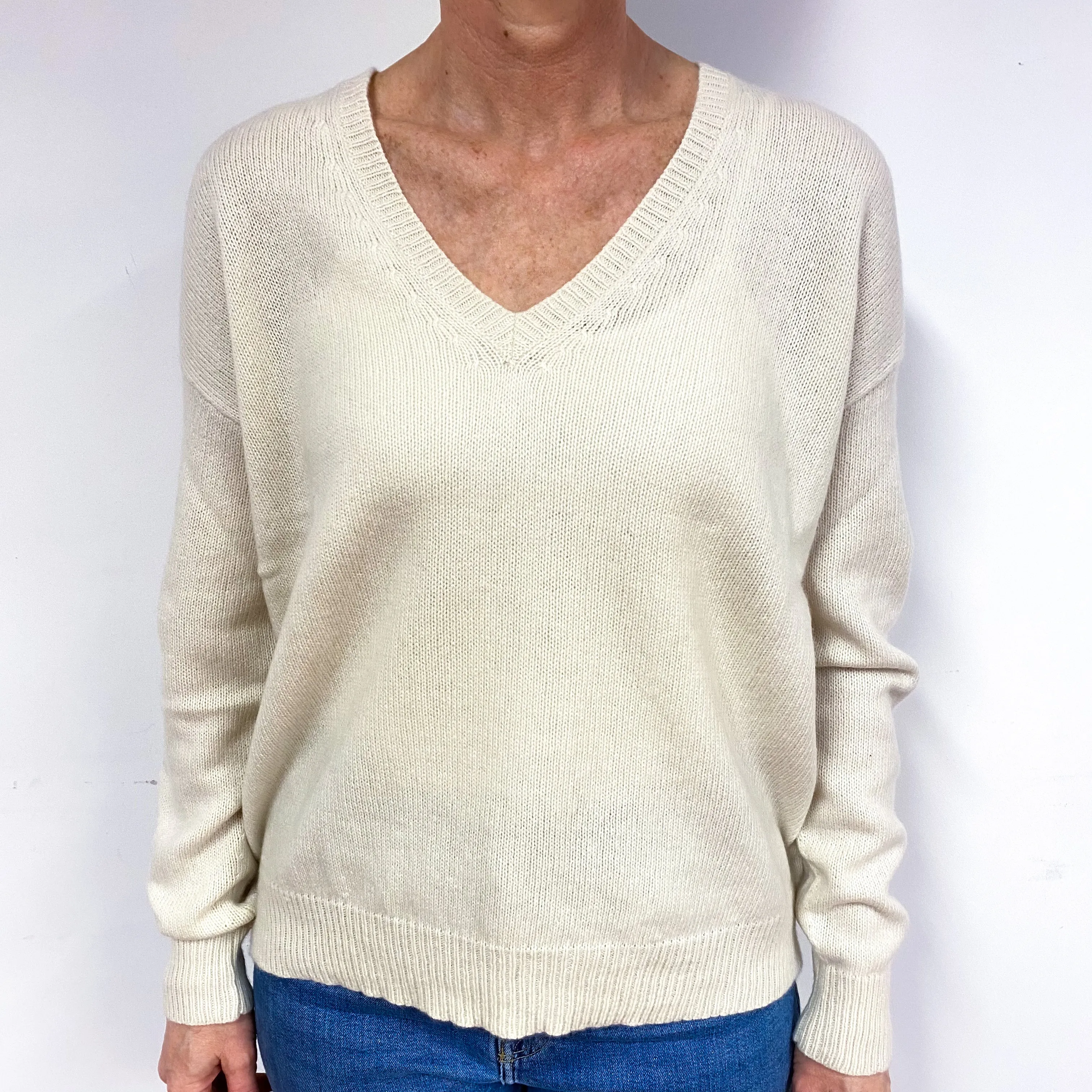 Cream Heavy Knit Cashmere V-Neck Jumper Medium