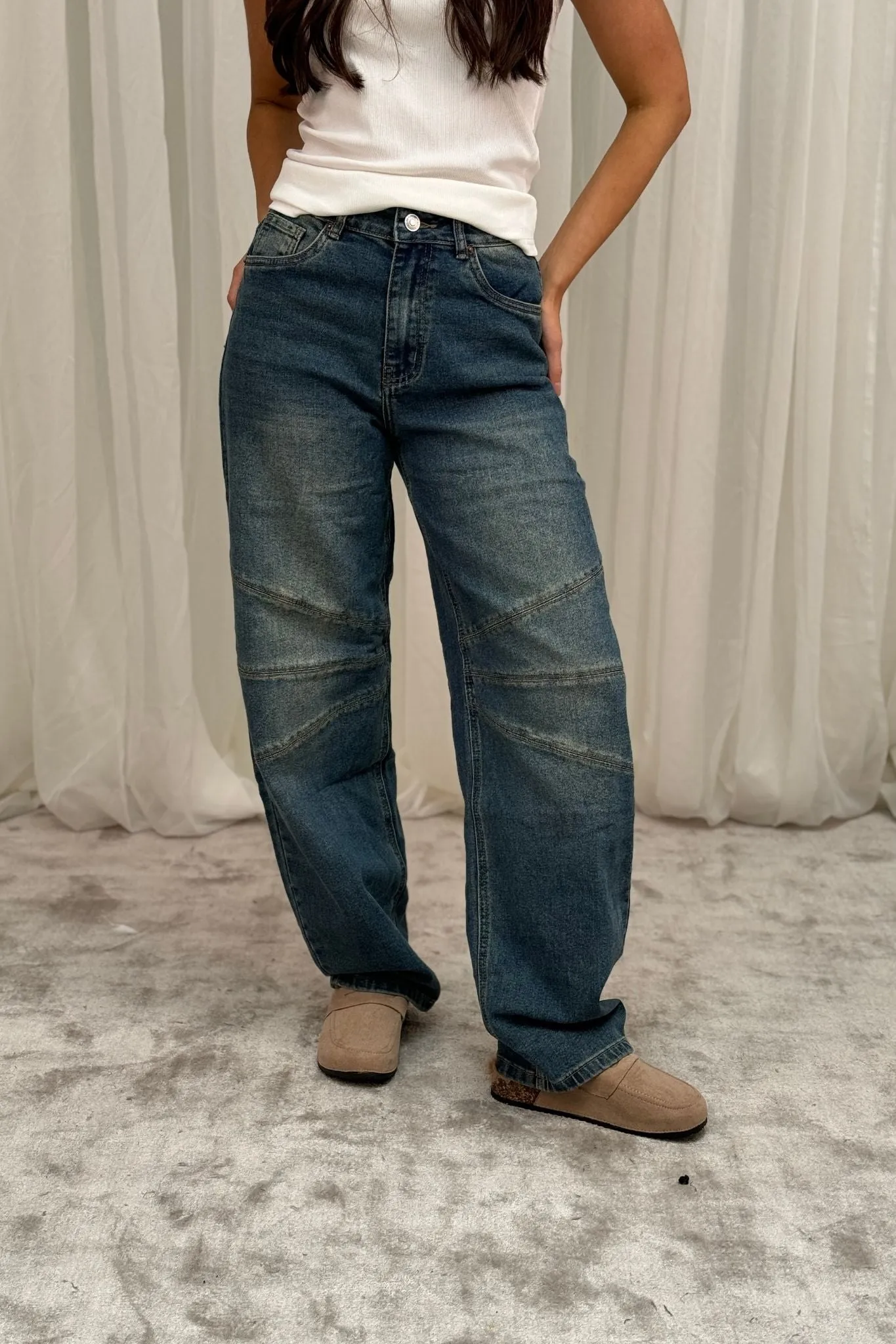 Freya Barrel Leg Jeans in Washed Denim