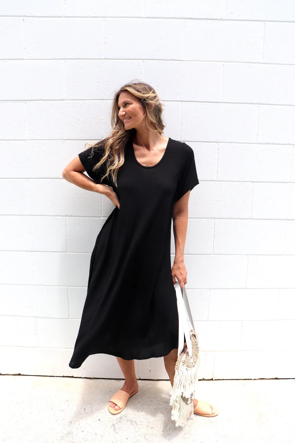 Kokomo Short Sleeve Dress in Black