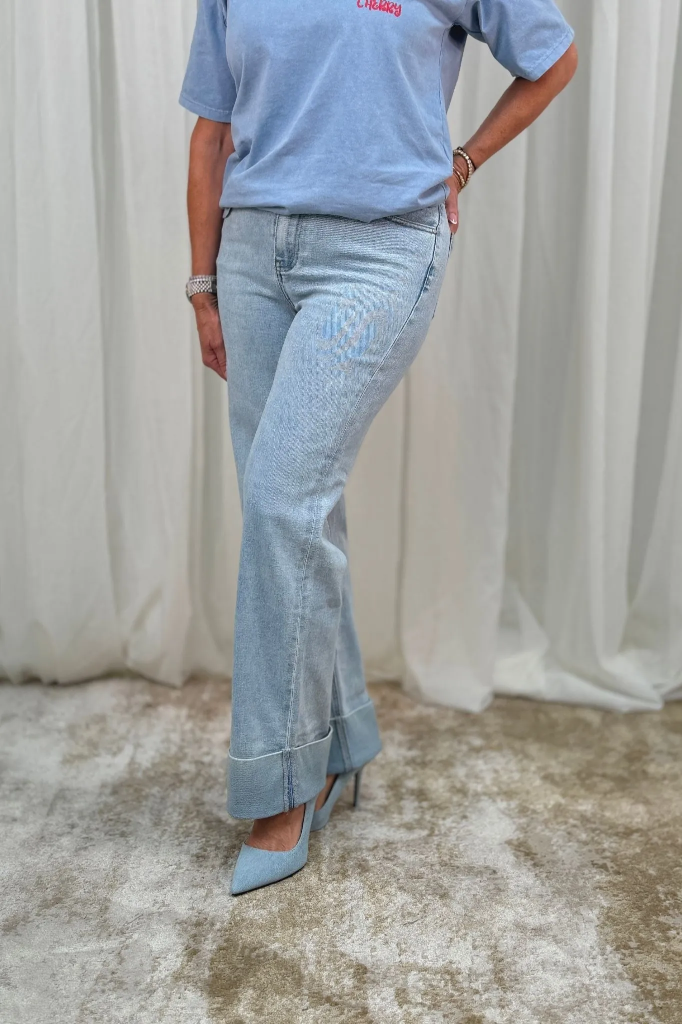 Love Laura Turn Up Jeans In Light Wash