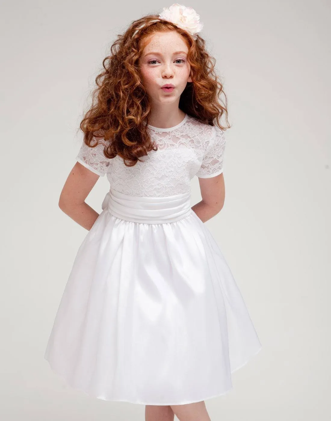 Luring Lace and Glistening Taffeta Knee length Dress - White