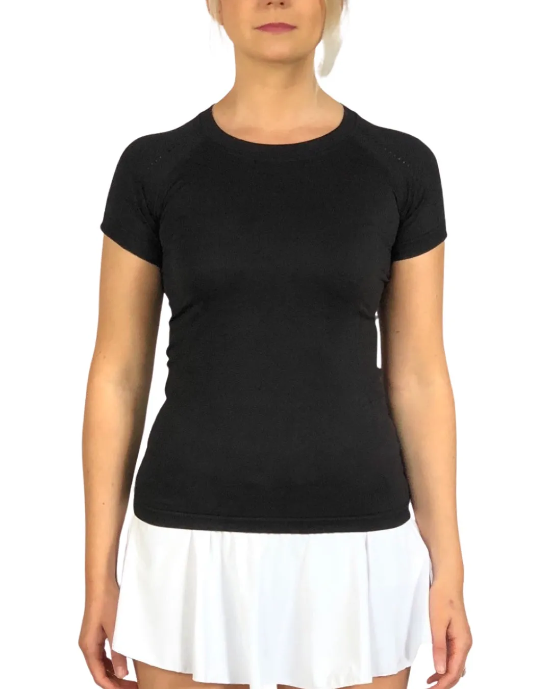 Short Sleeve Signature Seamless Tee in Black