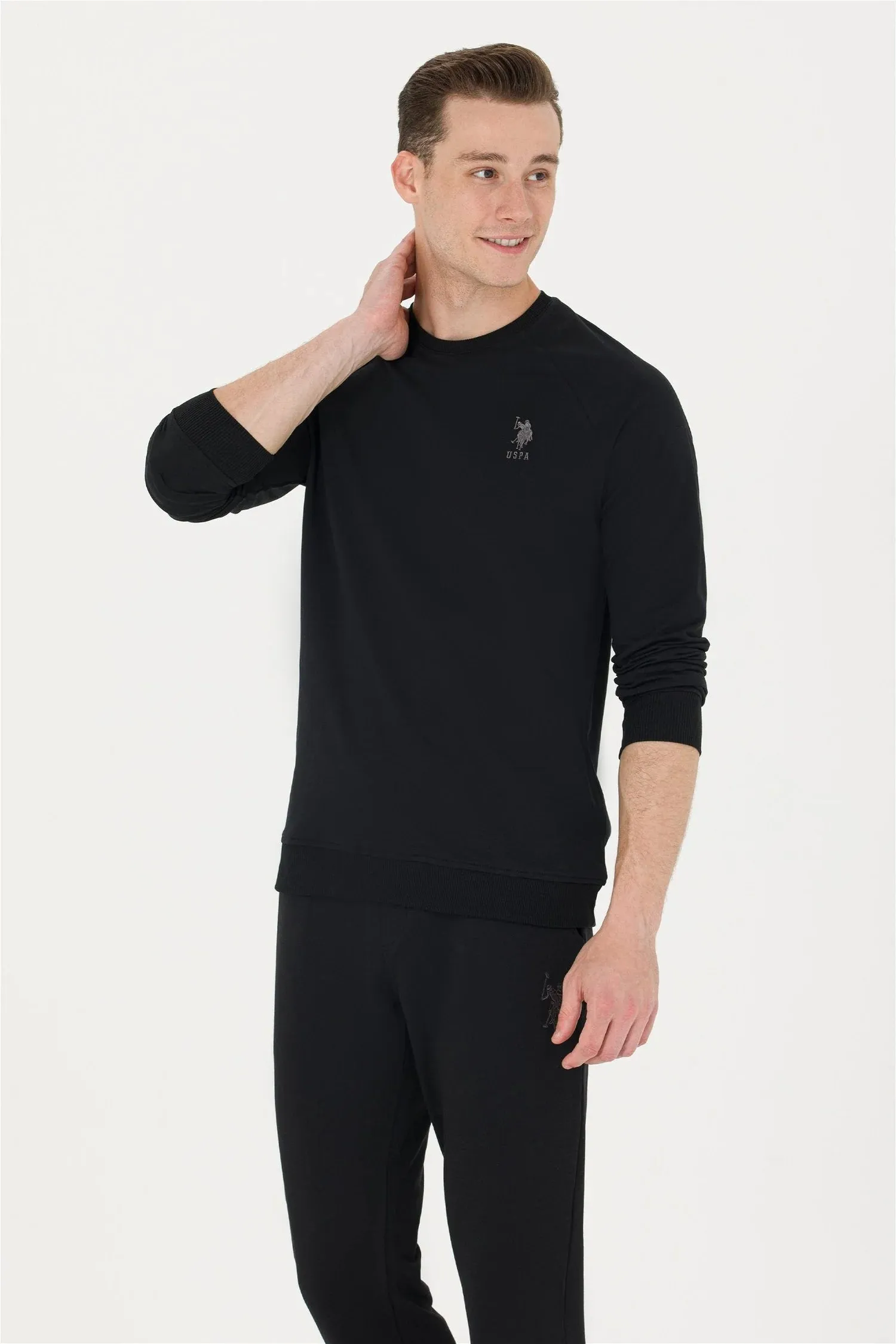 USPA Men Jumper R/Neck Black VR046 USPJR368 US POLO ASSN.