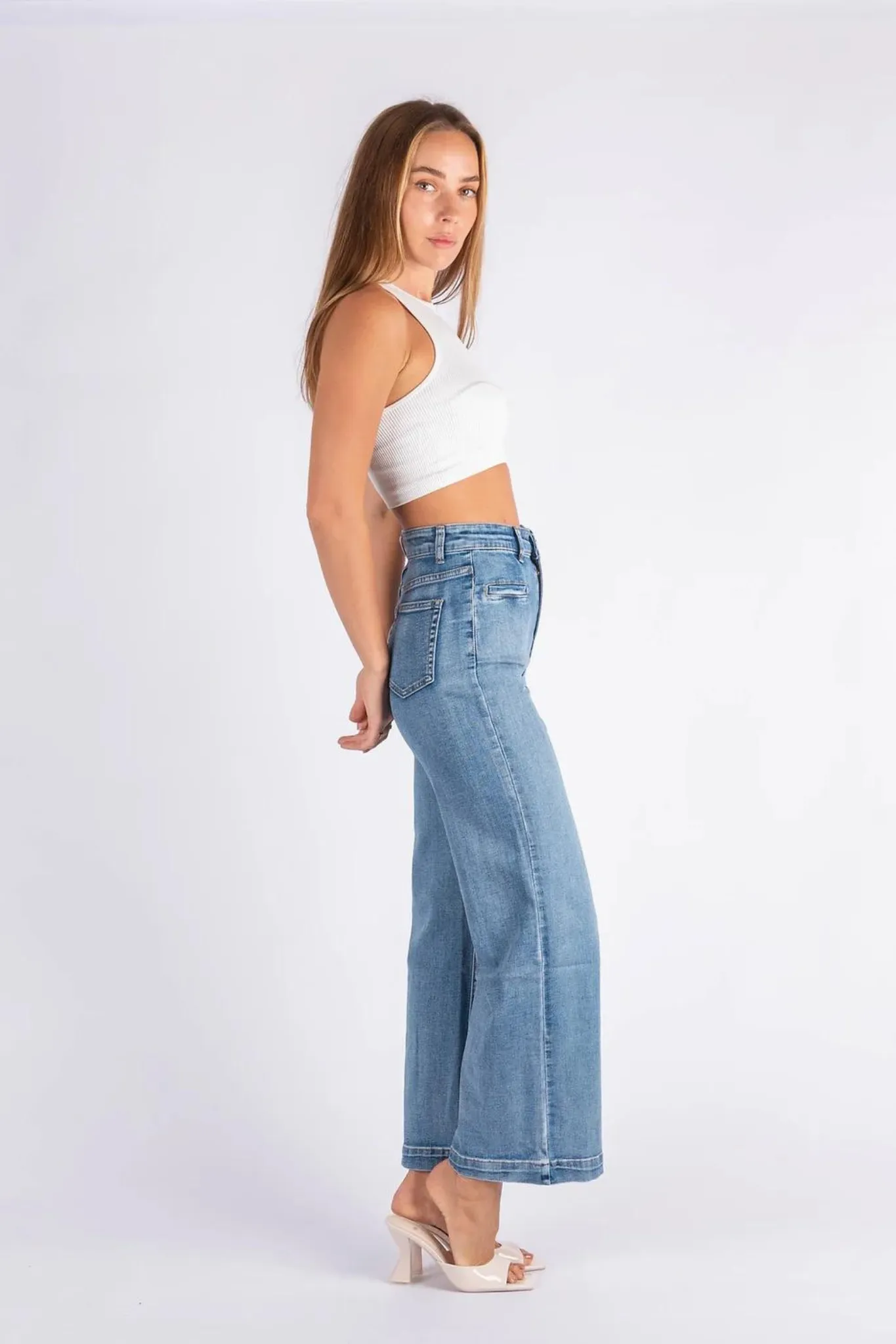 Wakee Denim Wide Leg Jeans - Light Wash